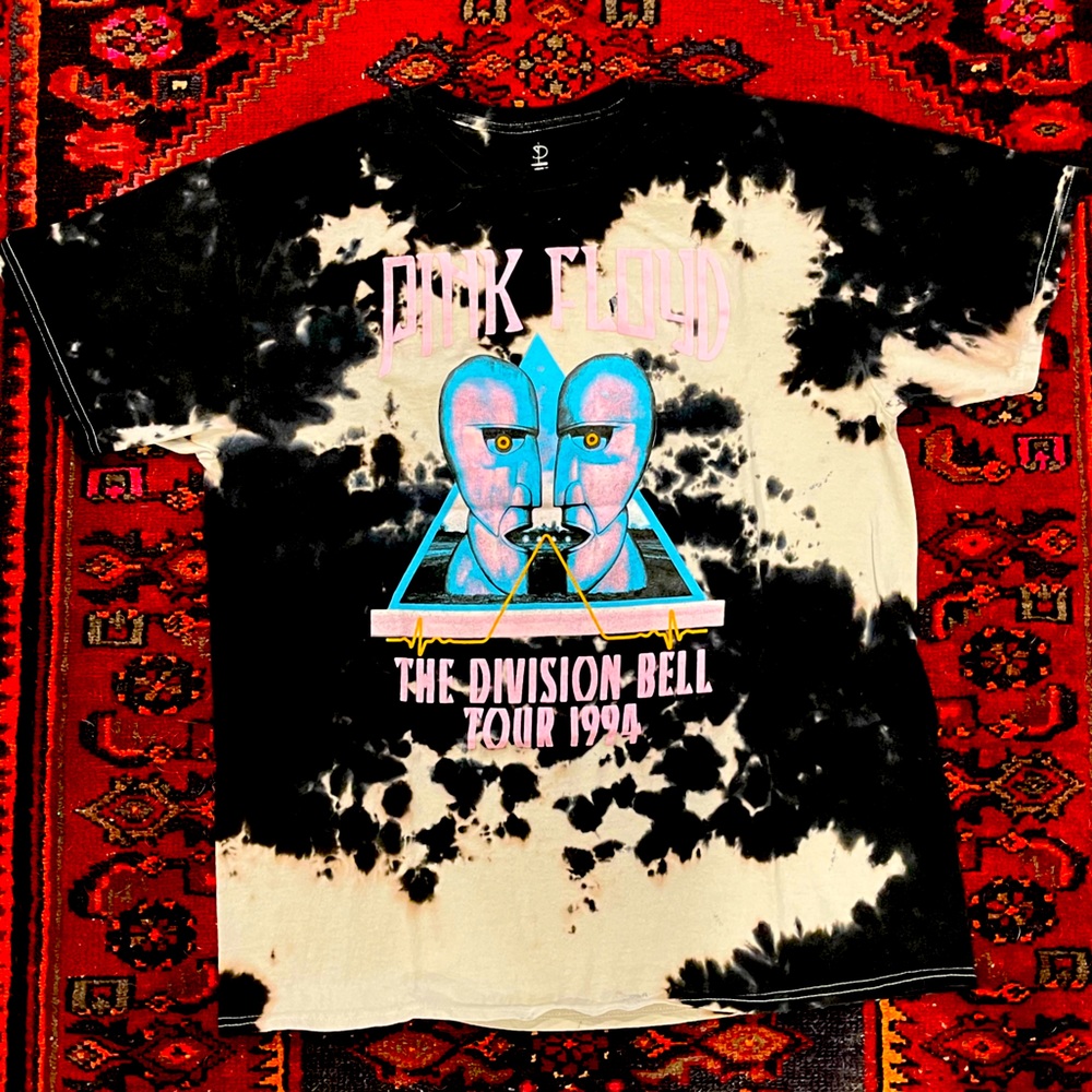 Oversized Pink Floyd Tee